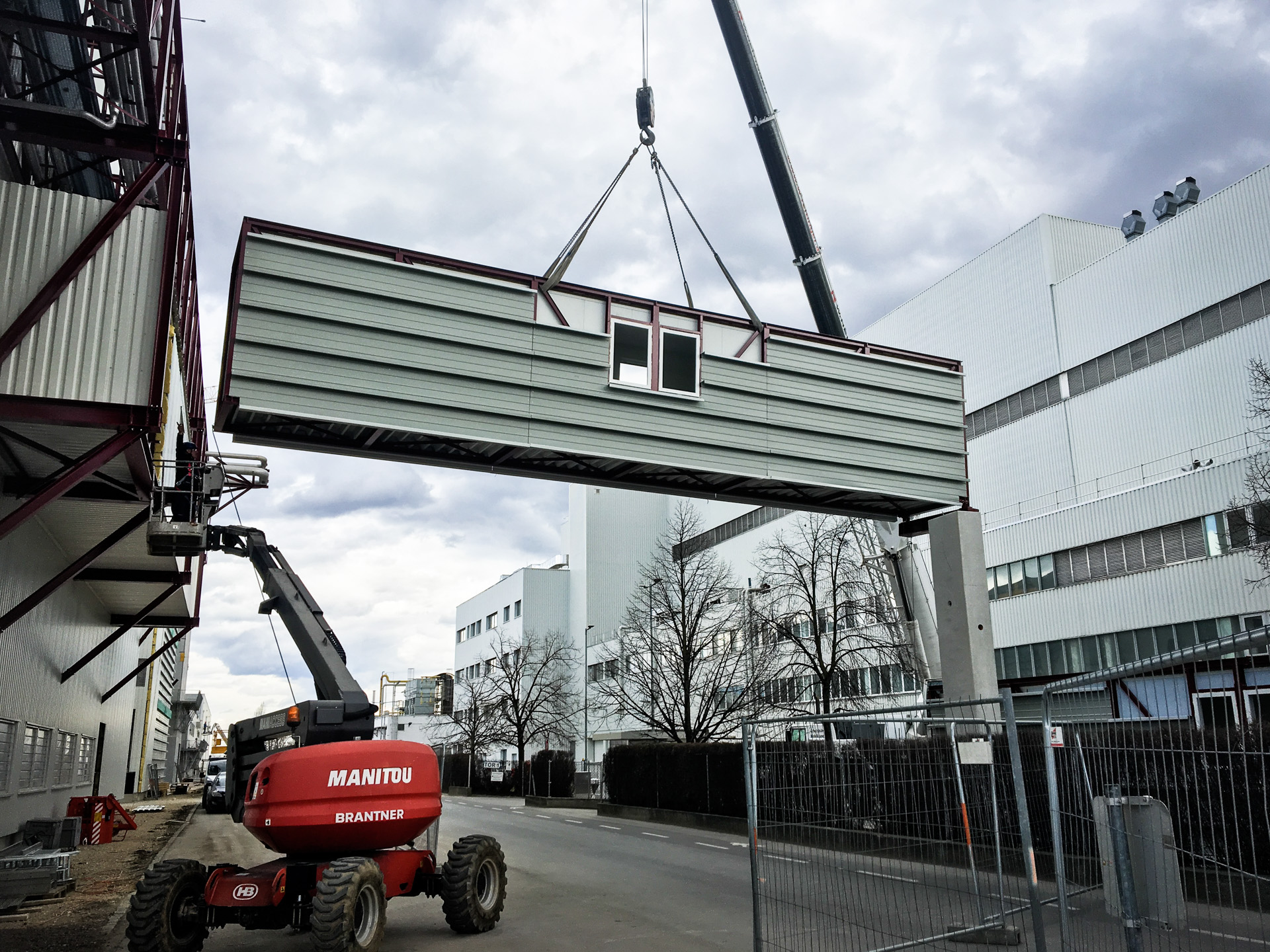 Brantner Hallenbau und Stahlbau Industrie- und Gewerbehalle